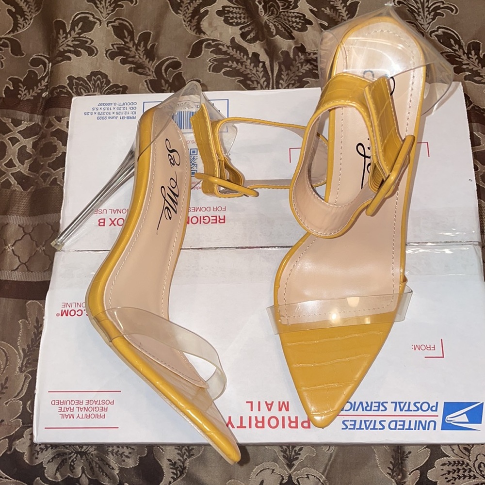 🔥 🔥 New Sandal Pumps 🔥 🔥 - Picture 2 of 9